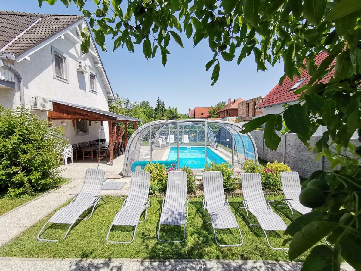 Forrest Apartman เจเนชดิแอช ภายนอก รูปภาพ